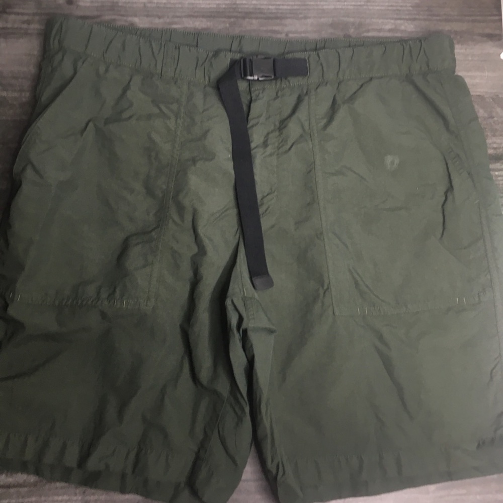 🐙 UniQlo Men’s Green Trunks